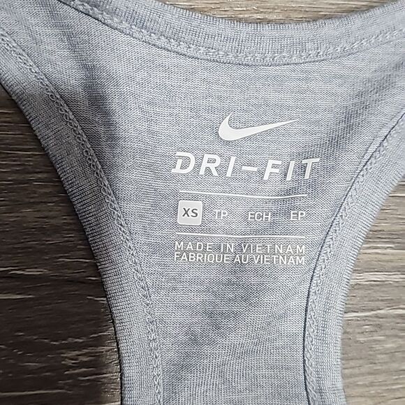 Nike dri-fit tanktop - Picture 2 of 6